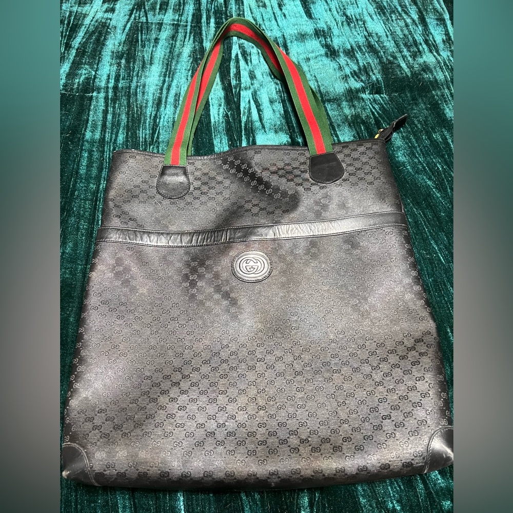 Authentic vintage Gucci tote in black